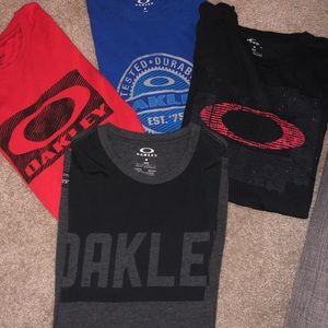 Group of 4 Oakley Tshirts size Med.